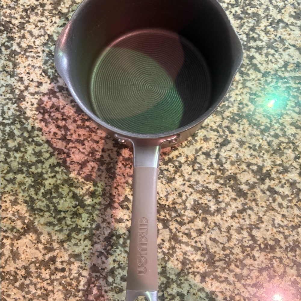 Circulon Premier Professional Non Stick  2 Qt Sauce Pot (NO LID)